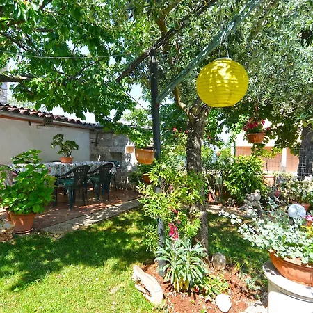 Apartment With Parking Space Kukci, - 20797