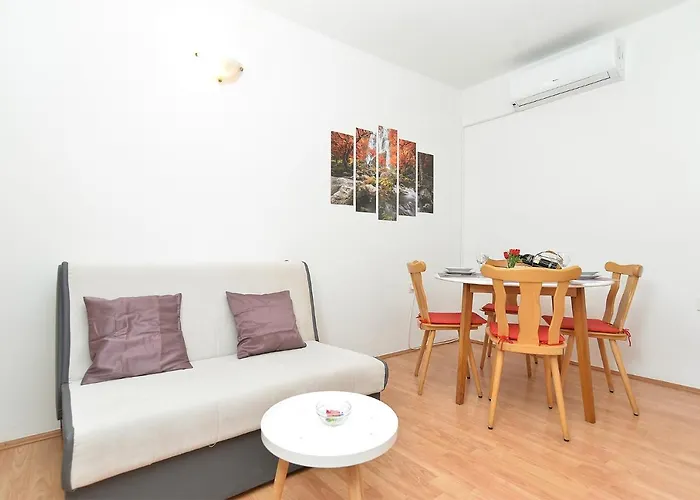 With Parking Space Kukci, - 20797