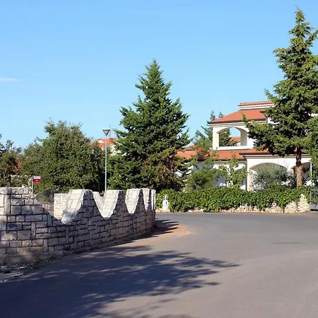 With Parking Space Kukci, - 20797